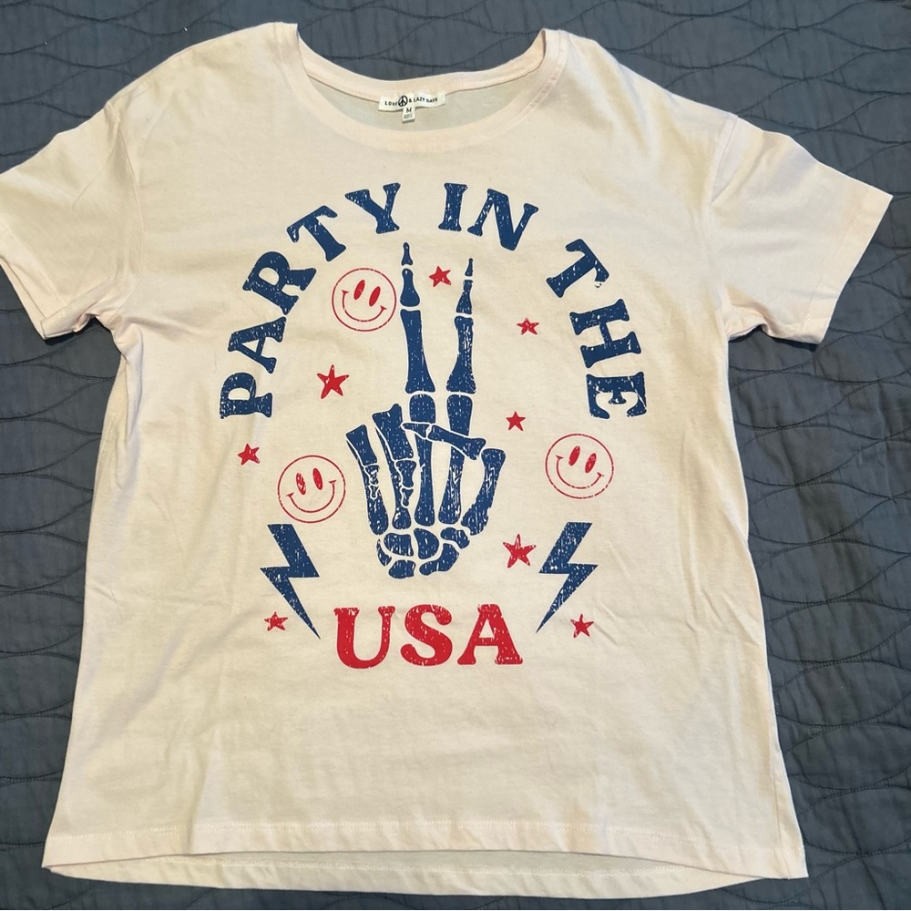Party In the USA tee ! Size M